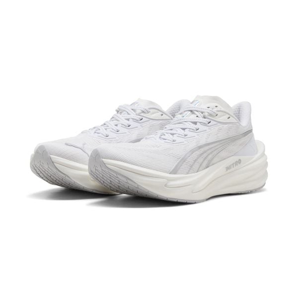 Damskie buty do biegania Deviate NITRO™ 4 PUMA. Niebieskie obuwie sportowe damskie Puma, bez wzorów, z materiału, do biegania. Za 638.40 zł.