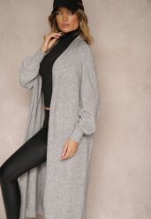 Szary Długi Kardigan Niezapinany z Kieszeniami Richildi. Szare kardigany damskie Renee, bez wzorów, z wiskozy, bez kołnierzyka, bez ramiączek, długie, bez kaptura. Za 129.99 zł.