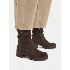 Botki JENNY. Brązowe botki damskie Jenny, bez obcasa, na słupku, bez zapięcia. Za 169.99 zł.