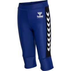 Spodenki kąpielowe dla dzieci Hummel Fiji. Niebieskie kąpielówki dla chłopców Hummel, bez wzorów, krótkie. Za 170.00 zł.