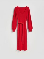 Sukienka z wełną - czerwony. Czerwone sukienki damskie Reserved, l, bez wzorów, z bawełny, bez kołnierzyka, bez ramiączek, dopasowane. Za 329.99 zł.