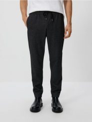 Spodnie regular z wiązaniem - jasnoszary. Szare spodnie materiałowe męskie Reserved, l, bez wzorów, z dzianiny. Za 129.99 zł.