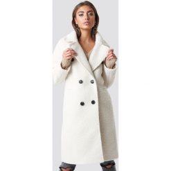Luisa Lion x NA-KD Dwurzędowy płaszcz - White,Offwhite. Białe płaszcze damskie Luisa Lion x NA-KD. Za 404.95 zł.