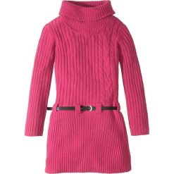 Sukienka dzianinowa z paskiem bonprix jeżynowo-czerwony. Czerwone sukienki dla dziewczynek bonprix, bez wzorów, z dzianiny, bez ramiączek. Za 34.99 zł.