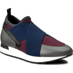Półbuty POLLINI - SA15083G14T1455B Most/Lapi/Nero/Lapi. Szare półbuty damskie Pollini, z materiału. W wyprzedaży za 489.00 zł.