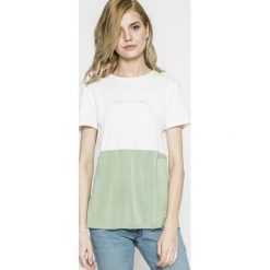 Only - Top. Topy damskie marki Only. W wyprzedaży za 49.90 zł.