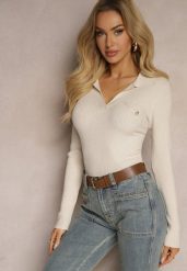 Jasnobeżowy Sweter Prążkowany z Modalem i Wiskozą Ozdobiony Kołnierzykiem Delanoriel. Brązowe swetry damskie Renee, m, bez wzorów, z jeansu, casualowe, bez kołnierzyka, bez ramiączek, bez kaptura. Za 69.99 zł.