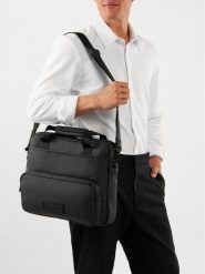 Hunter Torba na laptopa CEO-HTR-E-001-05 Czarny. Czarne torby na laptopa męskie Hunter, bez wzorów, z syntetyku. Za 229.99 zł.