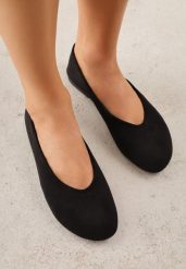 Czarne Balerinki z Imitacji Zamszu w Stylu Basic Saraphiele. Czarne baleriny damskie Renee, bez wzorów, z jeansu, bez obcasa. Za 74.99 zł.