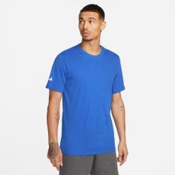 Koszulka sportowa męska Nike Park 20 Tee. Niebieskie buty sportowe męskie Nike, m, bez wzorów, bez kołnierzyka, bez ramiączek, na fitness i siłownię. Za 89.99 zł.