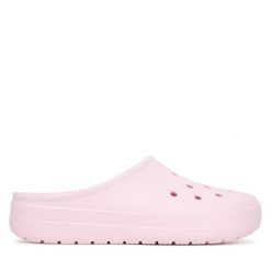 Klapki Crocs. Czerwone klapki damskie Crocs, bez wzorów, bez obcasa. Za 169.99 zł.