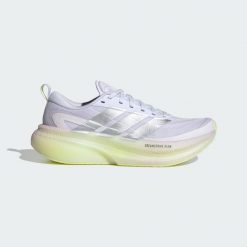 BUTY DO BIEGANIA SUPERNOVA GLIDE. Brązowe obuwie sportowe damskie Adidas, bez wzorów, z gumy, do biegania. Za 569.00 zł.