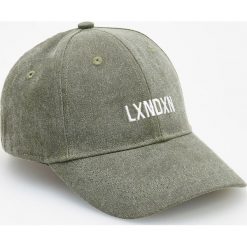 Czapka z daszkiem - Khaki. Czapki dla dzieci Reserved. W wyprzedaży za 9.99 zł.