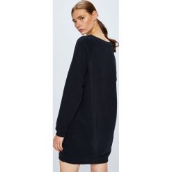 Calvin Klein Jeans - Sukienka. Sukienki damskie marki Calvin Klein Jeans. W wyprzedaży za 359.90 zł.