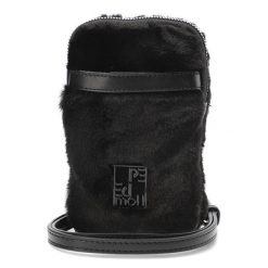 Czarna Elegancka Torebka Damska Pepe Moll. Czarne listonoszki damskie Pepe Moll, bez wzorów, eleganckie, bez dodatków. Za 159.00 zł.