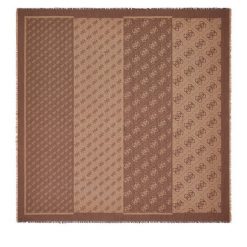 Chusta Guess. Brązowe szaliki i chusty damskie Guess, z aplikacjami. Za 194.99 zł.