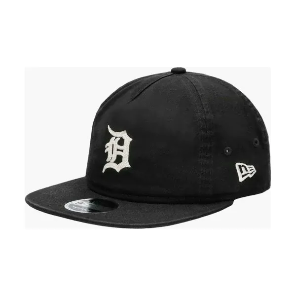 New Era Czapka Chain Stitch Snap Det Tigers Blk , czarny, rozmiar SM. Czarne czapki i kapelusze damskie New Era, bez wzorów, z bawełny. W wyprzedaży za 69.99 zł.