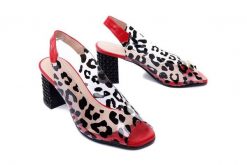 BRENDA ZARO 4418 leopardo czerwony, sandały damskie. Czerwone sandały damskie Brenda Zaro, bez wzorów, z gumy, bez obcasa, na obcasie, bez zapięcia. Za 245.94 zł.