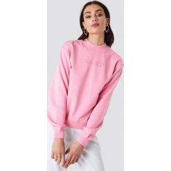 NA-KD Bluza z haftem NA-KD - Pink. Różowe bluzy damskie NA-KD, z haftami. W wyprzedaży za 85.37 zł.