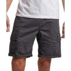 Szorty cargo coton biologique Superdry. Szare szorty męskie Superdry., na lato, s, z aplikacjami, z bawełny, vintage. Za 147.49 zł.