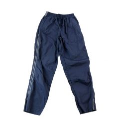 Second life - Umbro spodnie dresowe męskie vintage nylonowe Y2K - Jak nowy. Niebieskie spodnie sportowe męskie Umbro, m, bez wzorów, z dresówki, do biegania. Za 127.76 zł.