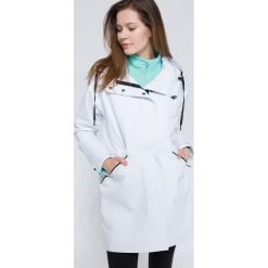 Kurtka funkcyjna damska KUDT201 - biały. Kurtki damskie marki 4f. Za 499.99 zł.