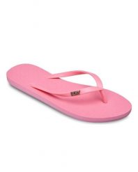 Japonki plażowe damskie Roxy VIVA IV. Czerwone klapki damskie Roxy, bez wzorów, z gumy, bez obcasa. Za 74.99 zł.