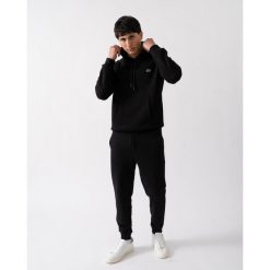 Bluza z kapturem Męska Lacoste Czarny. Czarne bluzy sportowe męskie Lacoste, m, bez wzorów, z bawełny, z kapturem, na fitness i siłownię. Za 613.15 zł.