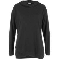 Shirt z kapturem w optyce 2 w 1 bonprix czarny. Bluzki damskie marki bonprix. Za 37.99 zł.
