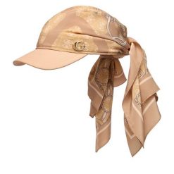 Czapka z daszkiem Guess. Brązowe czapki i kapelusze damskie Guess, z aplikacjami. Za 234.99 zł.