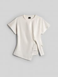 4F T-shirt slim z marszczeniem damski - biały S. Białe t-shirty damskie 4f, m, bez wzorów, z dzianiny, klasyczne, bez kołnierzyka. Za 89.99 zł.