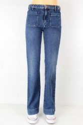 WRANGLER FLARE DAMSKIE SPODNIE JEANSOWE JEANSY W233WB065 112127858. Jeansy damskie Wrangler. Za 189.99 zł.