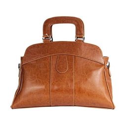 Torebka skórzana damska kuferek DAN-A T25 camel. Brązowe torebki do ręki damskie DAN-A, bez wzorów, ze skóry, eleganckie, bez dodatków. Za 399.99 zł.