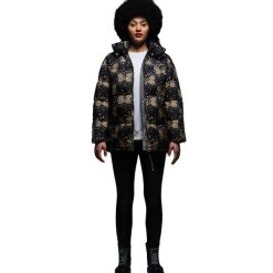 Kurtka Damska Christian Lacroix Gallican Messangers Print Baffled Padded Jacket. Czarne kurtki damskie Regatta, xl, z aplikacjami, z elastanu, z kapturem. Za 283.99 zł.