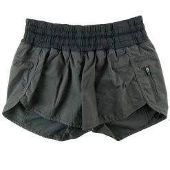 Second life - Spodenki damskie do jogi Lululemon - Stan bardzo dobry. Czarne szorty sportowe damskie LULULEMON, l, bez wzorów, sportowe, na fitness i siłownię. Za 127.76 zł.