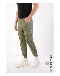 Xagon Spodnie "Cargo" | P24032CR4034 | Mężczyzna | Khaki. Brązowe spodnie materiałowe męskie Xagon, m, bez wzorów, z bawełny, eleganckie. W wyprzedaży za 489.00 zł.