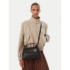 Torebka Armani Exchange. Brązowe torebki do ręki damskie Armani Exchange, bez wzorów, klasyczne, bez dodatków. Za 564.99 zł.