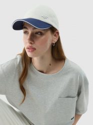 4F Czapka z daszkiem snapback uniseks - biała S/M. Białe czapki i kapelusze damskie 4f, na lato, bez wzorów, z bawełny, klasyczne. W wyprzedaży za 29.99 zł.