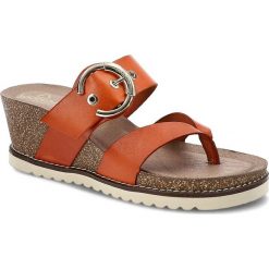 Pomarańczowe Klapki Yokono Wygodne Buty Na Koturnie. Brązowe klapki damskie Yokono, bez wzorów, ze skóry, bez obcasa, na koturnie, bez zapięcia. Za 209.00 zł.