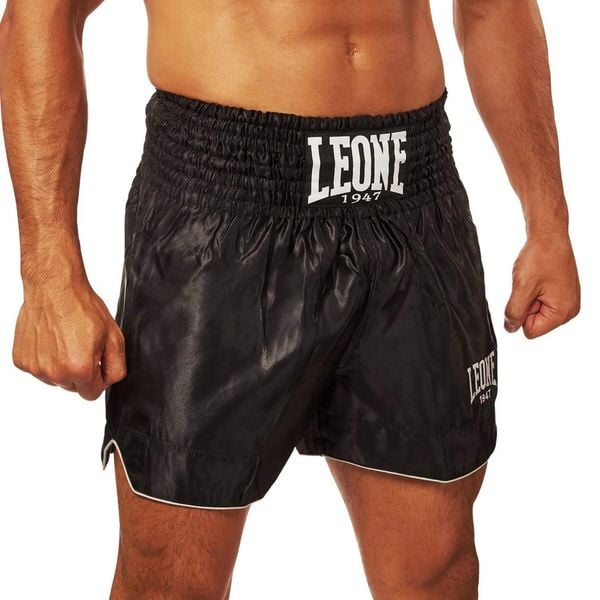 Spodenki bokserskie Leone thai basic. Czarne szorty męskie LEONE 1947, m, bez wzorów, z materiału, klasyczne. Za 150.60 zł.