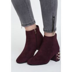 Fioletowe Botki Only In My Dreams. Botki damskie marki Born2be. Za 39.99 zł.
