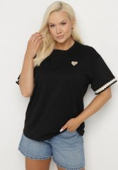 Czarny Bawełniany T-shirt o Kroju Oversize ze Zdobieniem przy Rękawach Milatia. Czarne bluzki damskie Born2be, l, z aplikacjami, z bawełny, eleganckie, bez kołnierzyka. Za 49.99 zł.
