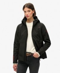 Damska kurtka z kapturem Superdry Trekker. Czarne kurtki damskie Superdry., xs, bez wzorów, z materiału, z kapturem. Za 446.90 zł.