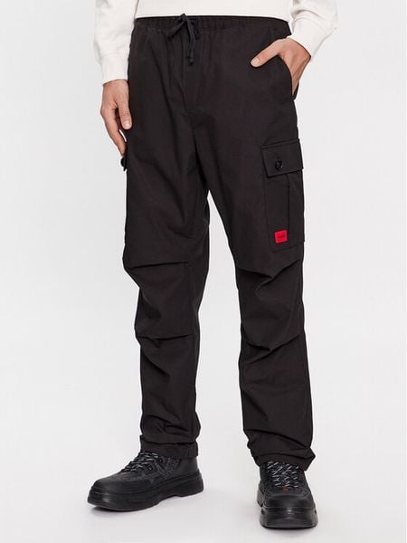 Hugo Spodnie materiałowe Garlo233 10250557 Czarny Regular Fit. Czarne spodnie materiałowe męskie Hugo, m, bez wzorów, z bawełny. Za 339.99 zł.