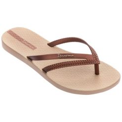 Japonki plażowe damskie Ipanema Bossa Fem. Brązowe klapki damskie Ipanema, bez wzorów, z gumy, klasyczne, bez obcasa, na płaskiej podeszwie. Za 55.99 zł.
