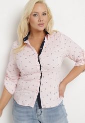 Różowa Koszula o Taliowanym Fasonie z Delikatnym Wzorem Starley. Czerwone bluzki damskie Born2be, l, bez wzorów, bez kołnierzyka, bez ramiączek. Za 44.99 zł.