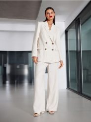 Marynarka dwurzędowa z lnem - kremowy. Białe żakiety damskie Sinsay, l, bez wzorów, ze lnu, eleganckie. Za 79.99 zł.