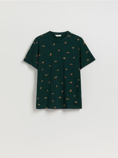 T-shirt regular z nadrukiem - ciemnozielony. Zielone t-shirty męskie Reserved, l, bez wzorów, z bawełny, bez kołnierzyka. W wyprzedaży za 39.99 zł.
