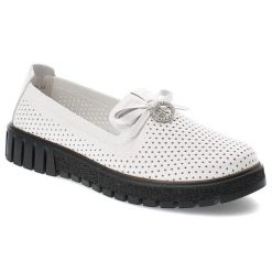 Białe Mokasyny Filippo Eleganckie Wsuwane Obuwie Damskie. Białe mokasyny damskie Filippo, z materiału, eleganckie. Za 189.00 zł.