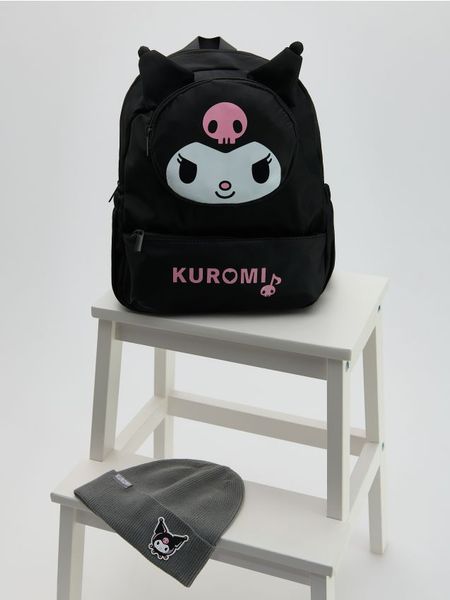 Plecak Kuromi - czarny. Czarne torby i plecaki dziecięce Reserved, z tkaniny. W wyprzedaży za 65.99 zł.